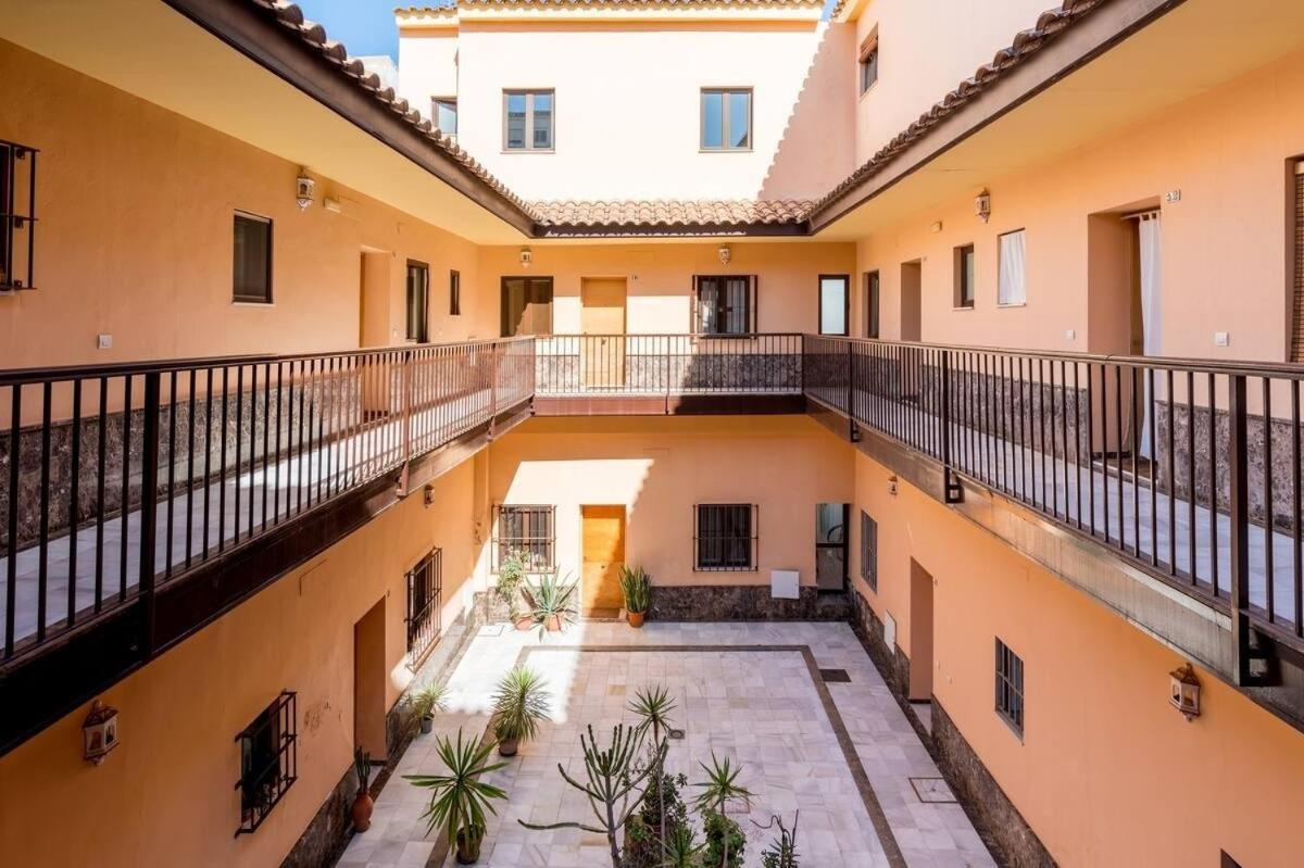 Apartamento Deluxe Terrace. Alameda Севилья Экстерьер фото